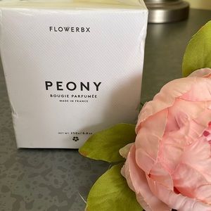 NEW FLOWERBX PEONY 8.8 oz Candle